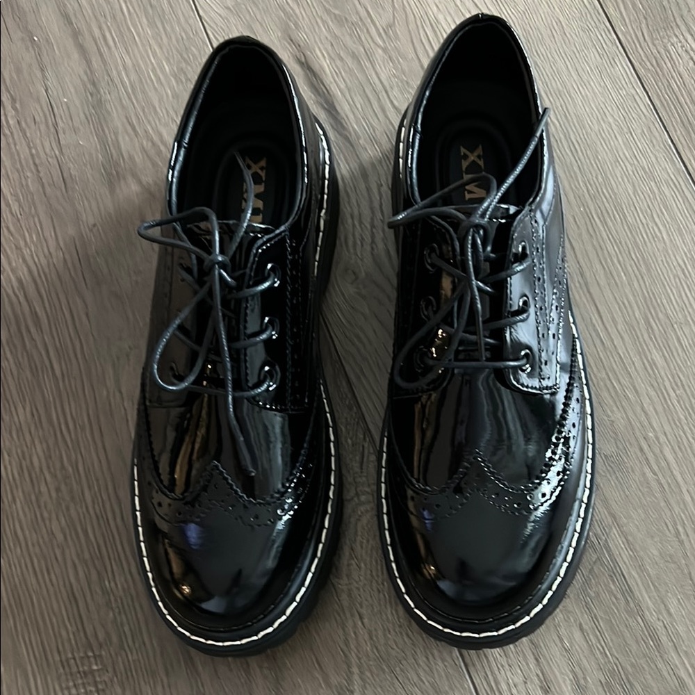 Women’s Black Patent Oxford Shoes